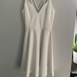 white lose fighting dress, tight at the top